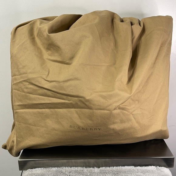 Authentic Burberry tote beach bag - Picture 11 of 11